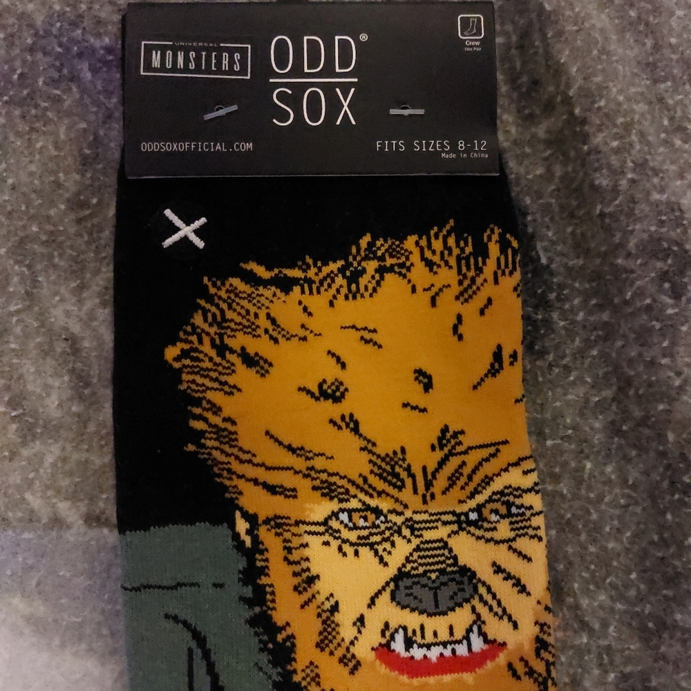 Odd Sox Universal Monsters Wolfman Size 8 to 12. New With Tags.